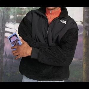 NEW Northface black Sharpa Jacket